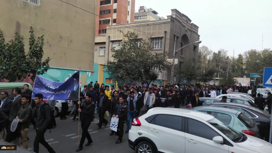 حضور گسترده و پرشور دانشجومعلمان، مسئولان و کارکنان دانشگاه فرهنگیان استان تهران در راهپیمایی 13 آبان 5