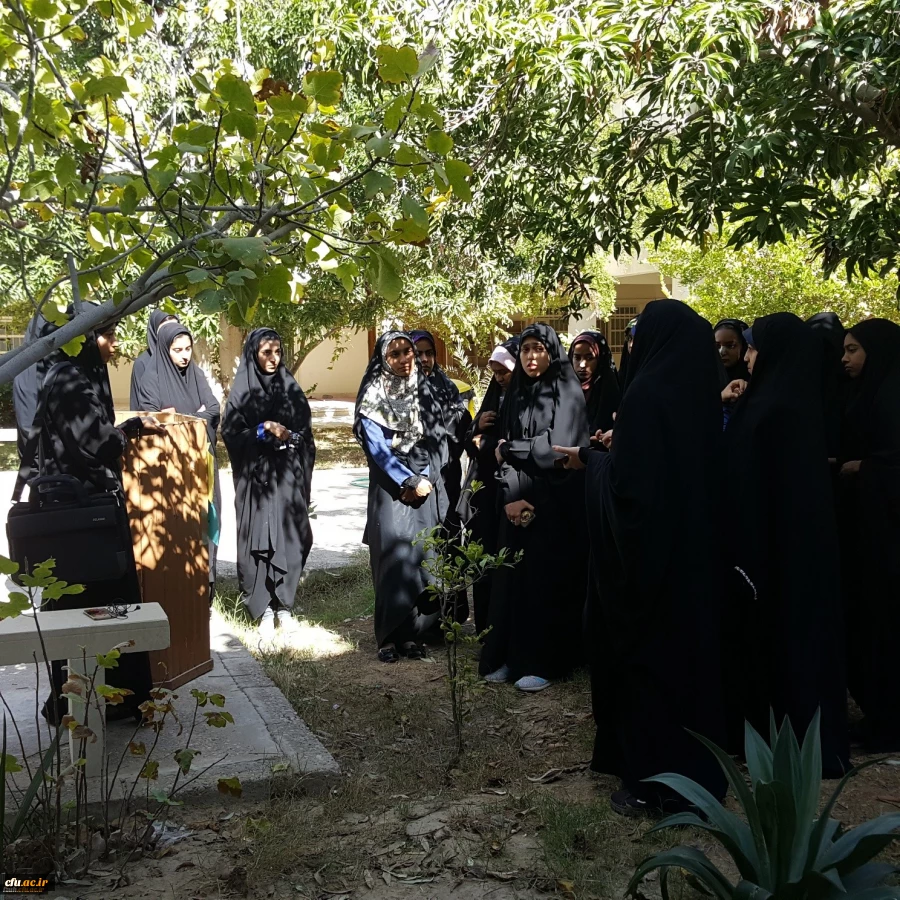 برگزاری تریبون آزاد دانشجویی به مناسبت روز ملی مبارزه با استکبار 5