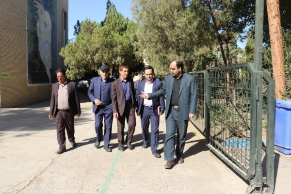 بازدید مسئولین حوزه سیاسی، امنیتی و اجتماعی استانداری از دانشگاه فرهنگیان یزد 4
