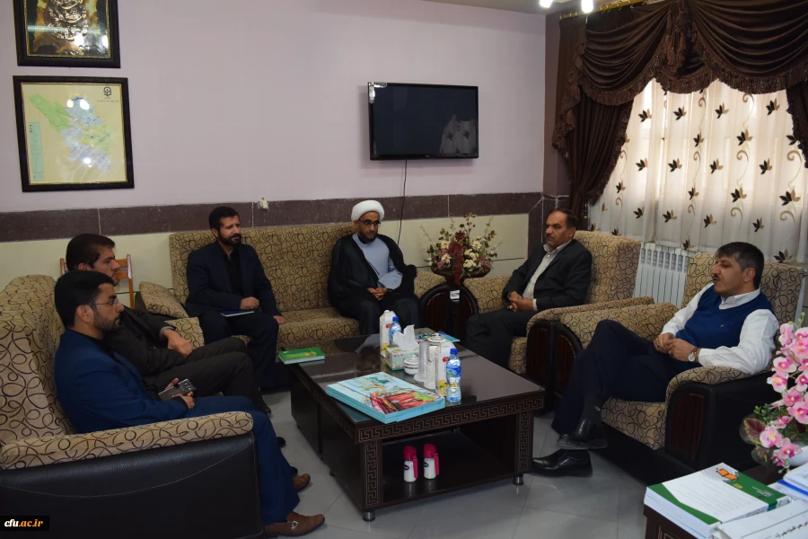 نشست صمیمی مدیریت امور پردیس های استانی چهارمحال و بختیاری با مسئول سازمان بسیج دانشجویی استان انجام پذیرفت.