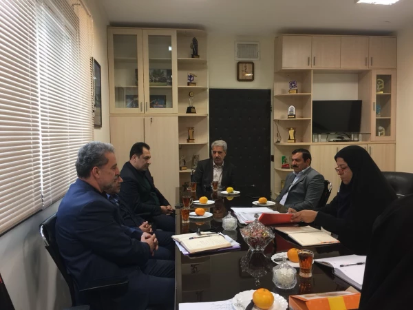 دکتر خاکی در هفتاد و نهمین جلسه شورای مدیران کل معاونت دانشجویی عنوان کرد:

معاونت دانشجویی باید پاسخگوی نیازهای دانشجویان و در کانون توجه دانشگاه باشد