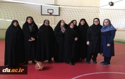 به مناسبت هفته تربیت بدنی در پردیس بنت الهدی صدر برگزار شد:

مسابقات ورزشی والیبال، دارت و پنالتی بسکتبال