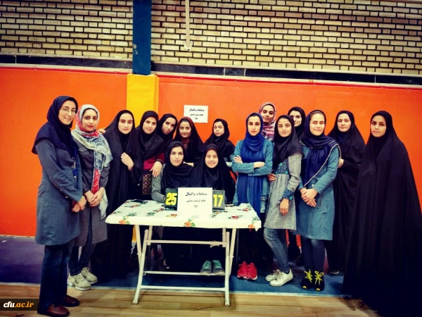 به مناسبت هفته تربیت بدنی، مسابقات ورزشی در پردیس های شهید باهنر و امام سجاد (ع) استان خراسان جنوبی برگزار شد: