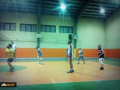 به مناسبت هفته تربیت بدنی مسابقات ورزشی در پردیس شهید مقصودی همدان برگزار شد