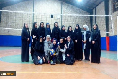 به مناسبت هفته تربیت بدنی در پردیس بنت­ الهدی صدر استان قزوین برگزار شد:

مسابقات ورزشی در رشته های شطرنج، والیبال، هندبال، دارت و بازی بومی و محلی