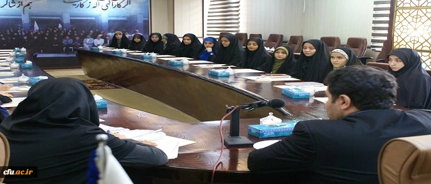 بازدید معاون آموزش و تحصیلات تکمیلی دانشگاه فرهنگیان و هیئت همراه از پردیس زینبیه پیشوا