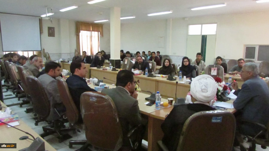 در پردیس شهید باهنر اراک برگزار شد

سلسله نشست های تخصصی- پژوهشی با موضوع معنای زندگی 2