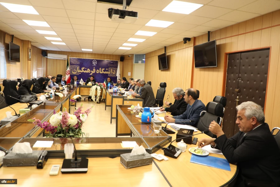 نایب رییس کمیسیون آموزش و تحقیقات مجلس شورای اسلامی:

با حضور دکتر خنیفر دانشگاه فرهنگیان به ثبات و حرکت رو به جلو رسیده است 3