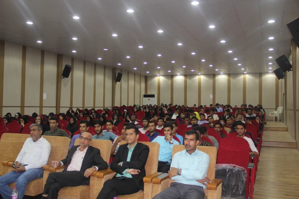 به مناسبت هفته کتاب و کتابخوانی در دانشگاه فرهنگیان هرمزگان برگزار گردید:
 4