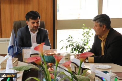 سرپرست دانشگاه فرهنگیان اصفهان در دیدار با مدیر کل آموزش و پرورش  :

دانشگاه فرهنگیان و اداره آموزش و پرورش استان دو  مجموعه درهم تنیده هستند که می توانند یاور یکدیگر باشند