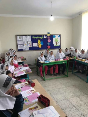 بازدید دانشجویان پردیس الزهرا (س) از مدارس روستاهای استان زنجان 5