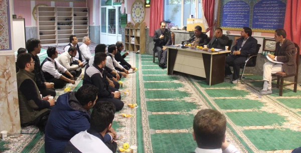 در سومین جلسه نیروهای خدمتگزار سازمان مرکزی:

تاکید بر ارتقاء رفاهیات و پشتیبانی از  همکاران خدمتگزار دانشگاه فرهنگیان 4