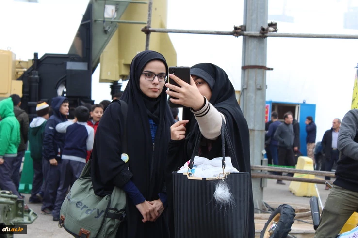 شرکت پرشور مسئولین،کارکنان،اساتید ودانشجویان دانشگاه فرهنگیان درکنگره ملی سه هزار شهیداستان قزوین 4