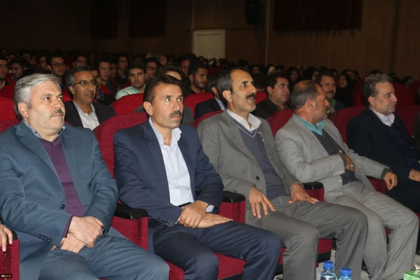 با حضور مدیر کل مشاوره، بهداشت و سلامت دانشگاه فرهنگیان انجام شد:

همایش هم اندیشی مشاوره، بهداشت و سلامت پردیس های دانشگاه فرهنگیان خراسان شمالی کشور