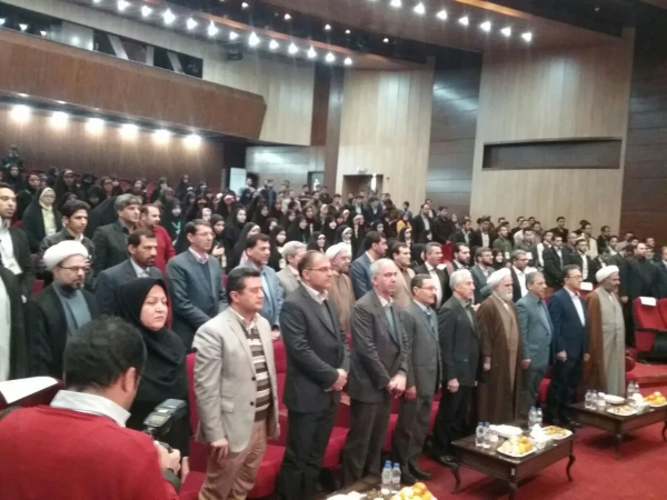 در افتتاحیه سی و سومین دوره مسابقات قرآن و عترت دانشجویان سراسرکشور  انجام شد:تقدیر از دانشجو معلمان دانشگاه فرهنگیان به عنوان رتبه های برتر 2