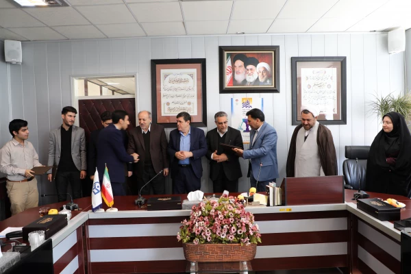 افتخار آفرینی دانشجو معلمان در هفتمین دوره مسابقات ملی مناظره 13