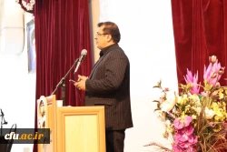 با حضور دکتر کسائیان و دیگر مسئولین استانی برگزار شد:
جشن تجلیل از فعالین نشریه چیستا