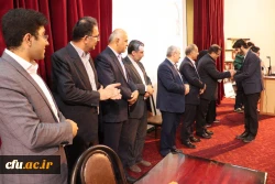 با حضور دکتر کسائیان و دیگر مسئولین استانی برگزار شد:
جشن تجلیل از فعالین نشریه چیستا