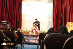 با حضور دکتر کسائیان و دیگر مسئولین استانی برگزار شد:
جشن تجلیل از فعالین نشریه چیستا