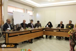 برگزاری نشست علمی- تخصصی بررسی محتوای کتب جدید التالیف پایه های ابتدایی دردانشگاه فرهنگیان استان قزوین 2