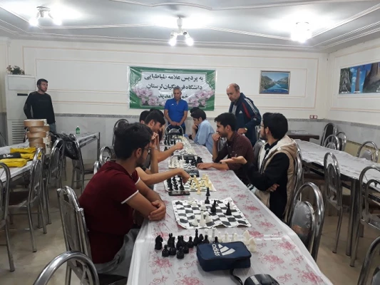 به مناسبت هفته تربیت بدنی: 

مسابقات ورزشی در پردیس علامه طباطبایی لرستان برگزار شد