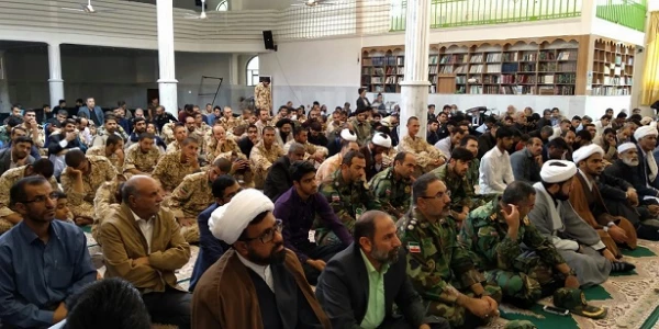 سخنرانی دکتر نیک پناه مدیریت امور پردیسهای دانشگاه فرهنگیان استان قبل از خطبه های نماز جمعه شهرستان خاش