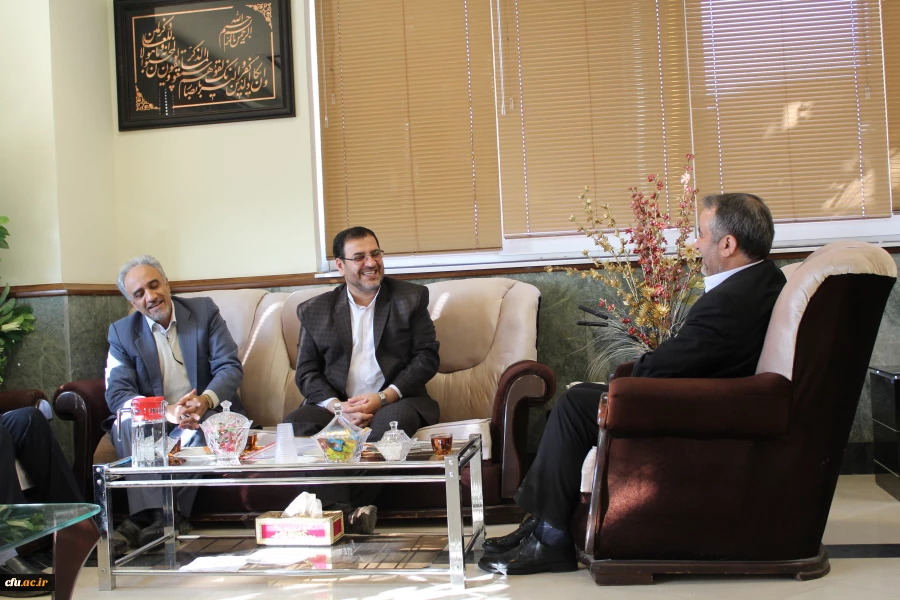دیدار سرپرست مدیریت امور پردیس های استان قم با سید محمدرضاهاشمی سرپرست استانداری استان قم
