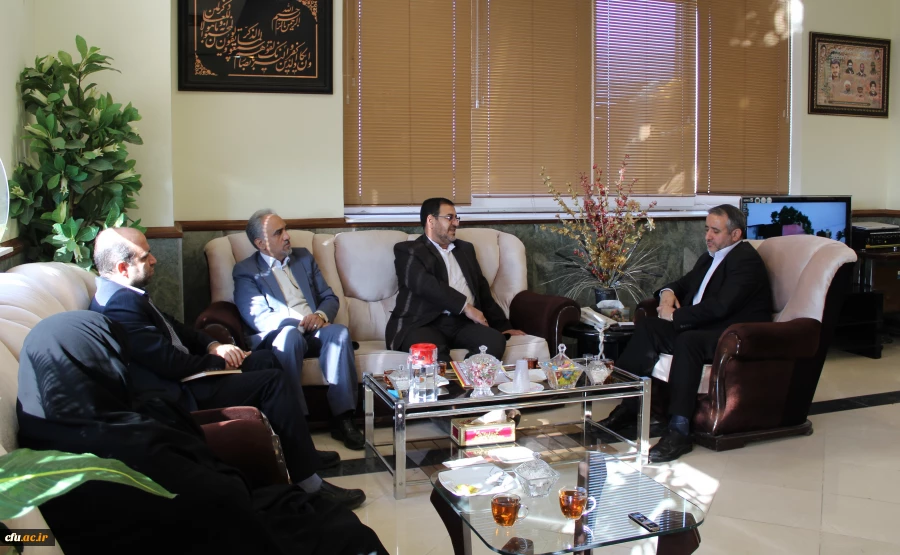 دیدار سرپرست مدیریت امور پردیس های استان قم با سید محمدرضاهاشمی سرپرست استانداری استان قم