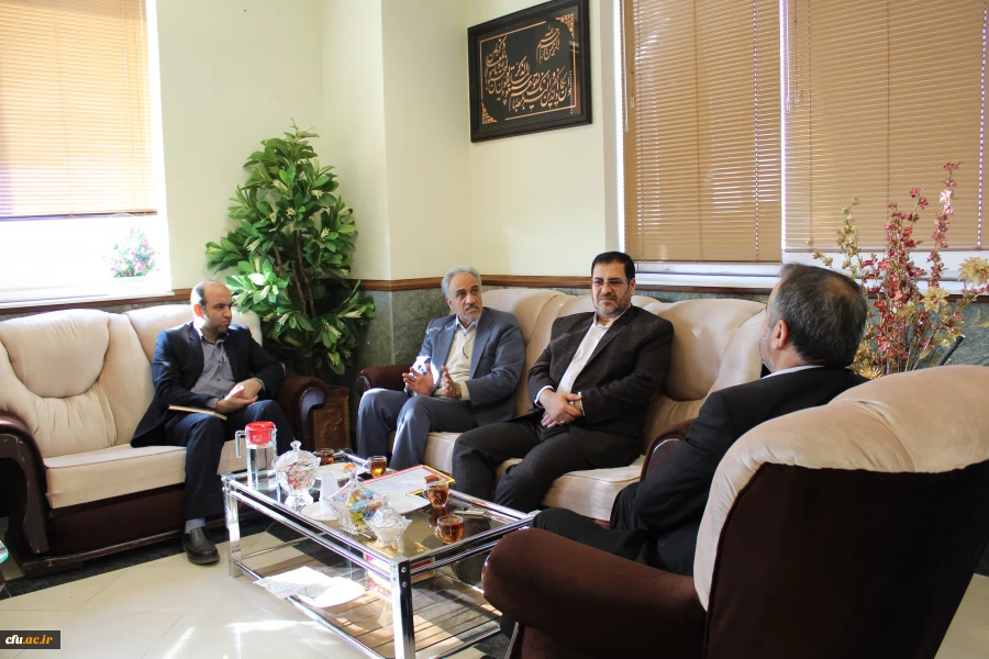 دیدار سرپرست مدیریت امور پردیس های استان قم با سید محمدرضاهاشمی سرپرست استانداری استان قم