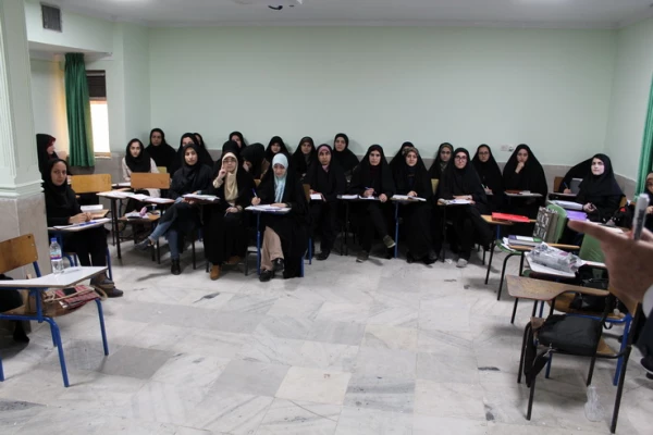 برگزاری کارگاه مشاوره باموضوع هدایت تحصیلی درپردیس بنت الهدی صدر قزوین 4