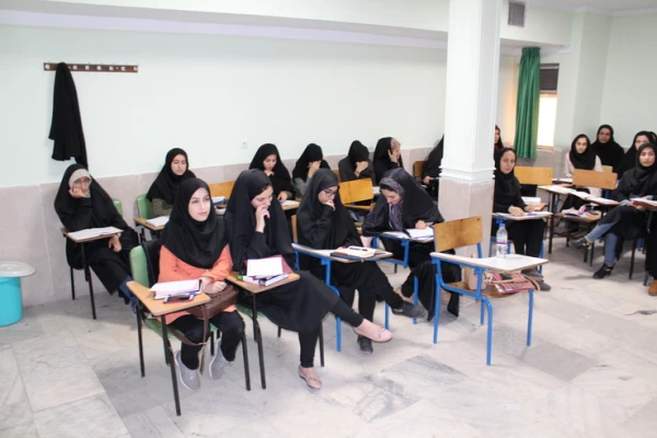 برگزاری کارگاه مشاوره باموضوع هدایت تحصیلی درپردیس بنت الهدی صدر قزوین 5