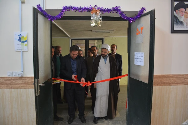 بمناسبت گرامیداشت هفته کتابخوانی نمایشگاه کتاب در پردیس شهید رجایی ارومیه افتتاح شد 3