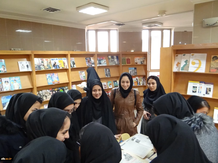 به مناسبت گرامیداشت هفته کتاب و کتابخوانی

بازدید دانشجویان پردیس های رجایی و علامه طباطبایی از کتابخانه مرکزی ارومیه
 2