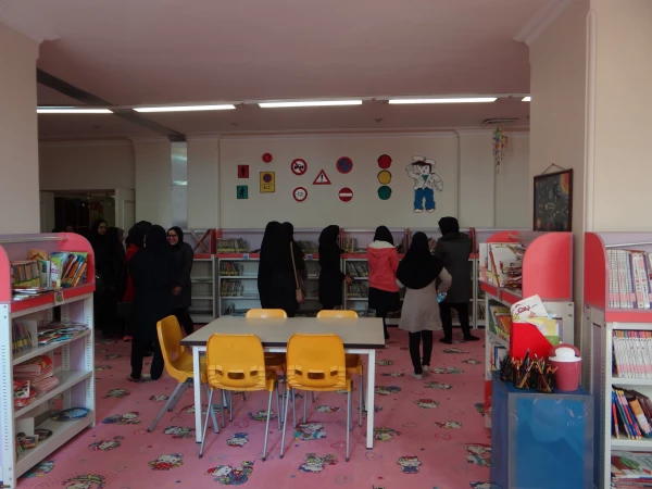 به مناسبت گرامیداشت هفته کتاب و کتابخوانی

بازدید دانشجویان پردیس های رجایی و علامه طباطبایی از کتابخانه مرکزی ارومیه
 3