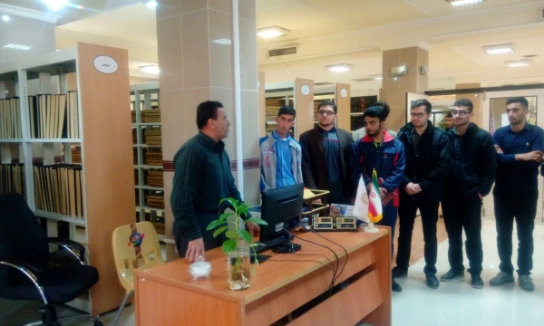 به مناسبت گرامیداشت هفته کتاب و کتابخوانی

بازدید دانشجویان پردیس های رجایی و علامه طباطبایی از کتابخانه مرکزی ارومیه
 6