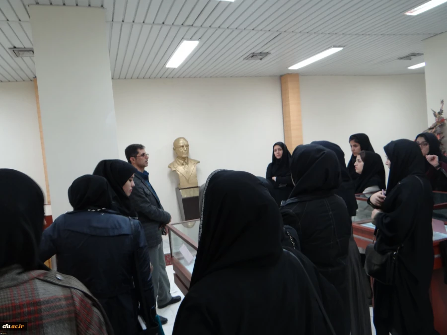 به مناسبت گرامیداشت هفته کتاب و کتابخوانی

بازدید دانشجویان پردیس های رجایی و علامه طباطبایی از کتابخانه مرکزی ارومیه
 11