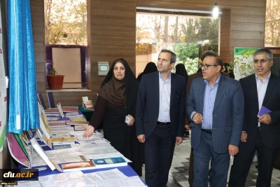 با حضور معاون پژوهش و فناوری دانشگاه فرهنگیان در دانشگاه فرهنگیان گلستان برگزار شد:

همایش منطقه ای کارورزی، توسعه شایستگی های حرفه ای