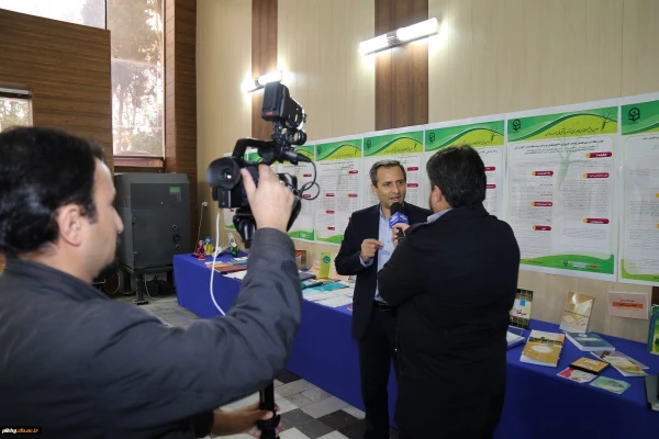 دکتر طاهری نیا در همایش کارورزی، توسعه شایستگی های حرفه ای:

نگاه دنیا به کارورزی از خاستگاه پژوهش است 2