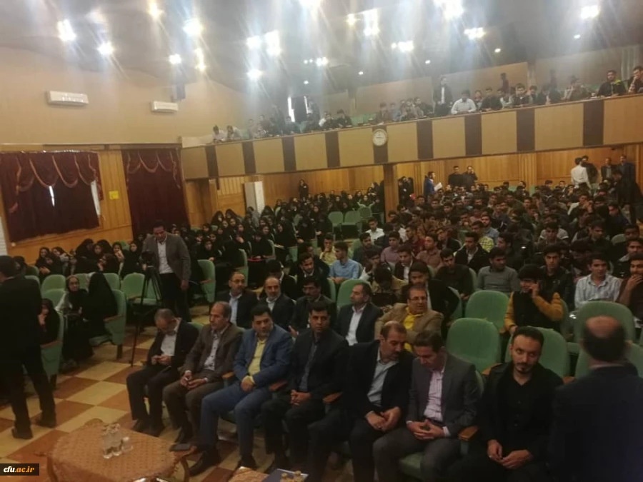 برگزاری اولین همایش شعر ومشاعره رضوی در شهر شیراز