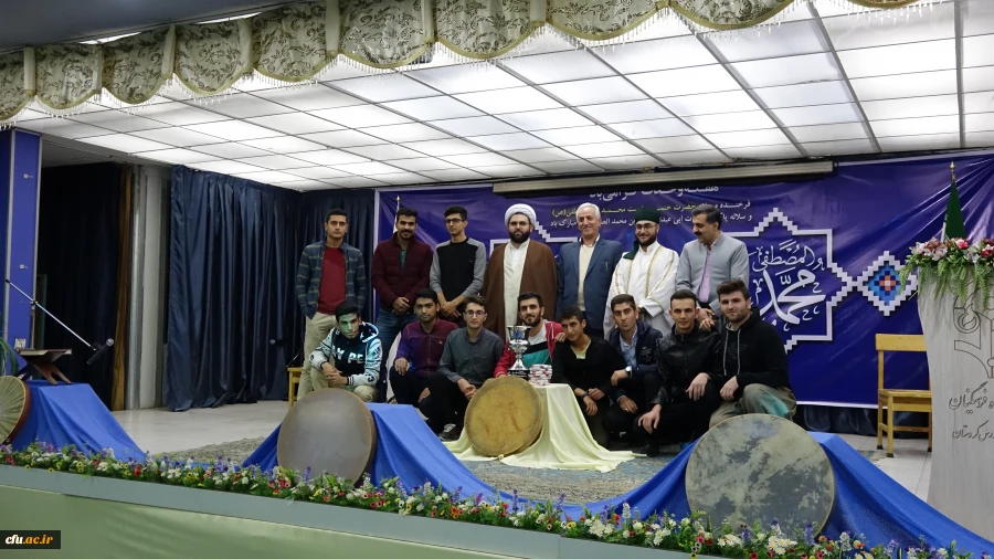 در پردیس شهید مدرس برگزار شد؛

برگزاری مراسم بزرگ مولودی خوانی بمناسبت آغاز هفته وحدت 4