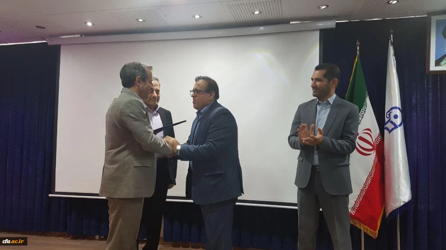 جلسه تکریم و معارفه سرپرست مدیریت امور پردیس های استان گلستان با حضور دکتر طاهری نیا برگزار شد. 4