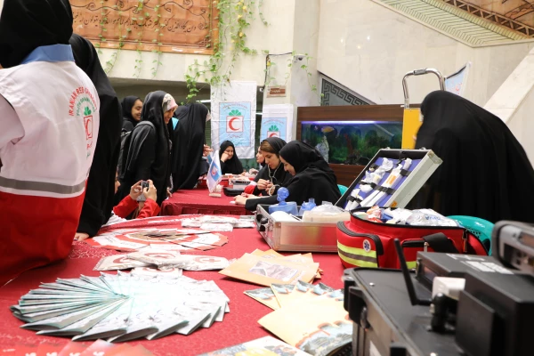 در مراسم انعقاد تفاهم نامه همکاری دانشگاه فرهنگیان و سازمان جوانان جمعیت هلال احمر عنوان شد:

اهمیت دانشگاه فرهنگیان به سبب تربیت معلمان آینده برای آموزش های هلال احمر دو چندان است 
 4