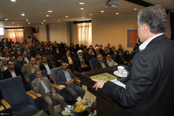 جلسه تکریم و معارفه سرپرست مدیریت امور پردیس های استان گلستان، با حضور دکتر طاهری نیا، معاون پژوهش و فناوری دانشگاه فرهنگیان برگزار شد. 5