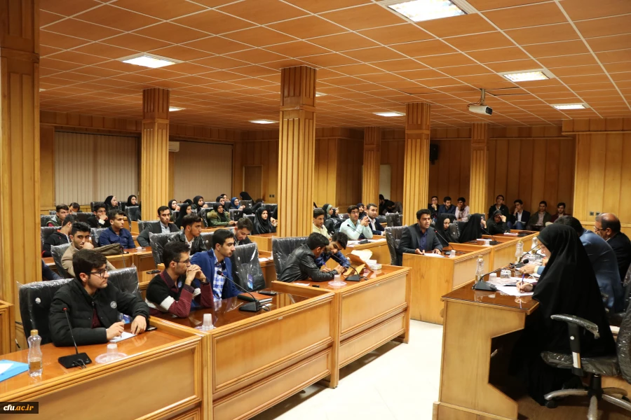 با حضور معاونت فرهنگی و اجتماعی برگزار شد:

نخستین همایش شعر و مشاعره رضوی در دانشگاه فرهنگیان استان فارس 3