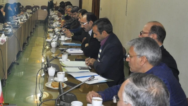 معاون توسعه منابع و امور دانشجویی دانشگاه فرهنگیان خراسان رضوی:
توفیق خادمی زائران امام رضا(ع) برای دانشجومعلمان افتخاری ماندگار است