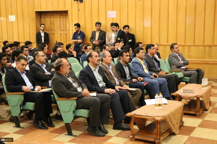 حضور دکتر محمدی معاونت محترم فرهنگی اجتماعی دانشگاه فرهنگیان در نخستین همایش ملی شعر و مشاعره رضوی در دانشگاه فرهنگیان استان فارس