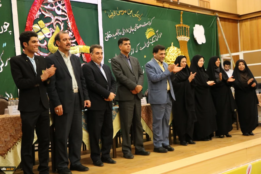 حضور دکتر محمدی معاونت محترم فرهنگی اجتماعی دانشگاه فرهنگیان در نخستین همایش ملی شعر و مشاعره رضوی در دانشگاه فرهنگیان استان فارس