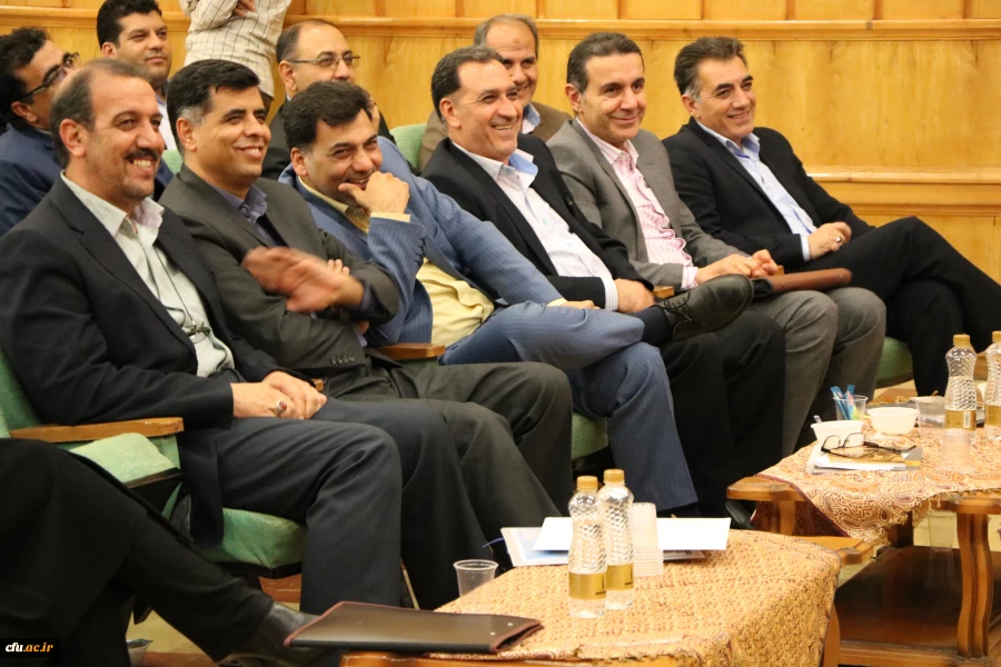 حضور دکتر محمدی معاونت محترم فرهنگی اجتماعی دانشگاه فرهنگیان در نخستین همایش ملی شعر و مشاعره رضوی در دانشگاه فرهنگیان استان فارس