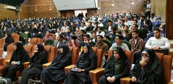 گرامیداشت هفته کتاب و کتابخوانی در دانشگاه فرهنگیان کرمان