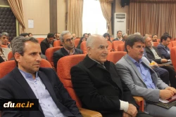 رییس دانشگاه فرهنگیان جلسه اعضای کارگروه های تامین و تولید محتوای آموزشی :

وجود محتوای قوی و مناسب می تواند در کنار معلمان به آموزش مطلوب و فاخر منجر شود 6